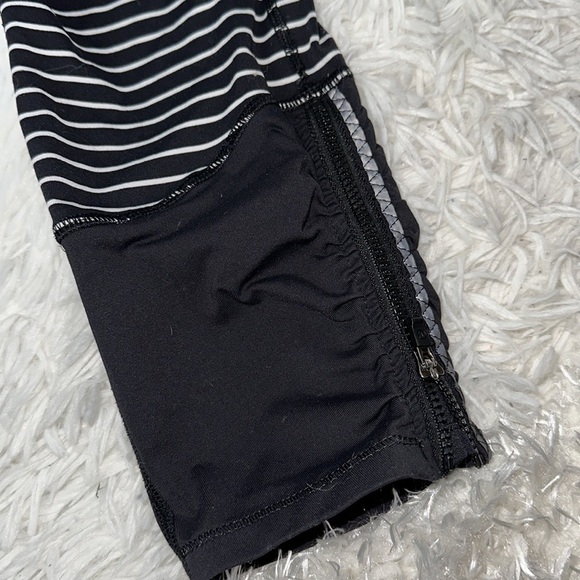 Lululemon Runday Crop Parallel Stripe - Picture 2 of 8